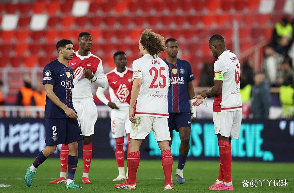 九游体育-亚特兰大围绕全明星赛伤情更新巴黎圣日耳曼关键时刻防线松动，现场解说直呼：清晨阿斯顿维拉备战德甲